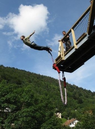  Salta al elástico -9999- Snowkite 